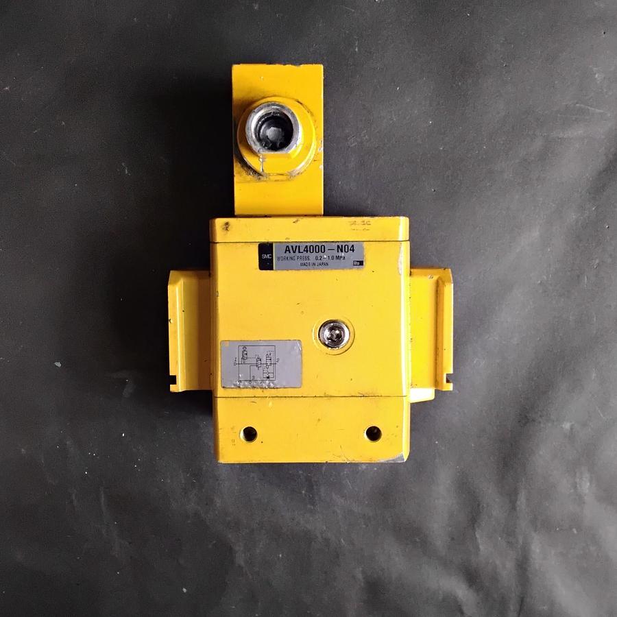 Used SMC AVL4000-N04 SOFT START VALVE ($85 OBO)