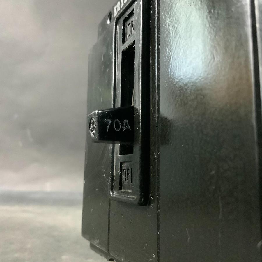 Used WESTINGHOUSE TE32070 CIRCUIT BREAKER ($50 OBO)