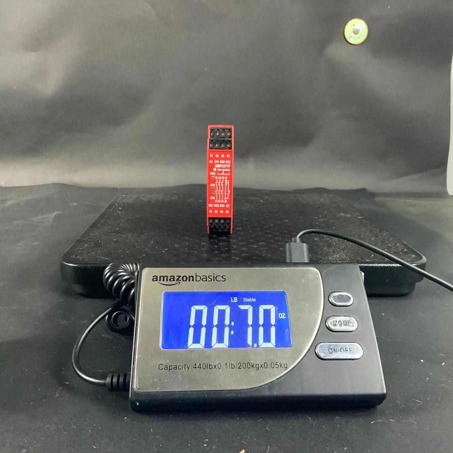 Used ALLEN BRADLEY 440R-N23132 GUARD MASTER SAFETY RELAY ($20 OBO)