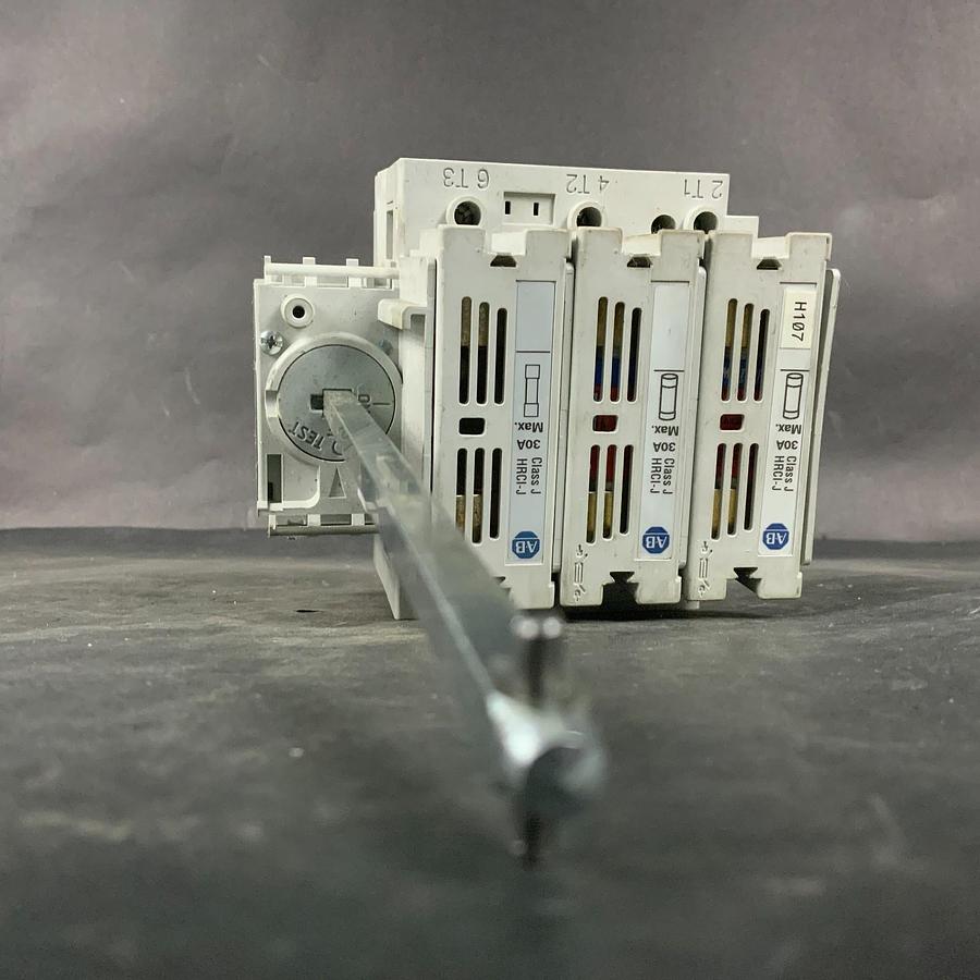 Used ALLEN BRADLEY 194R-J30-1753 SER A DISCONNECT SWITCH ($100 OBO)