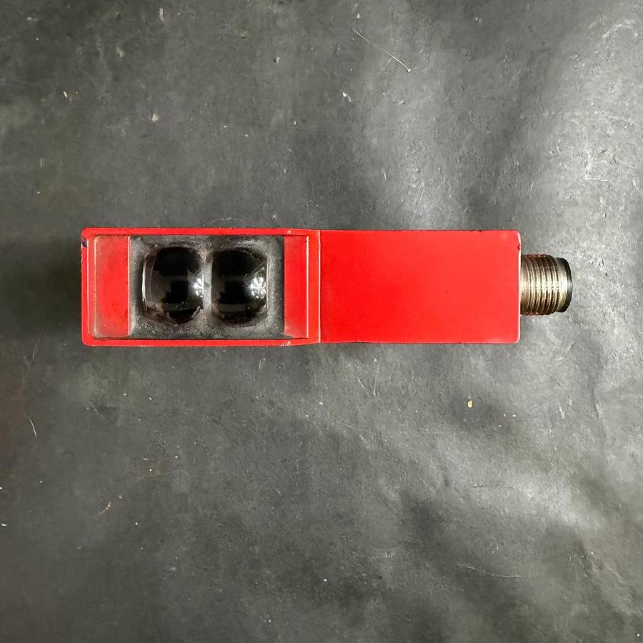 Used LEUZE ELECTRONIC FRK 92/4-300L DIFFUSE SENSOR ($40 OBO)