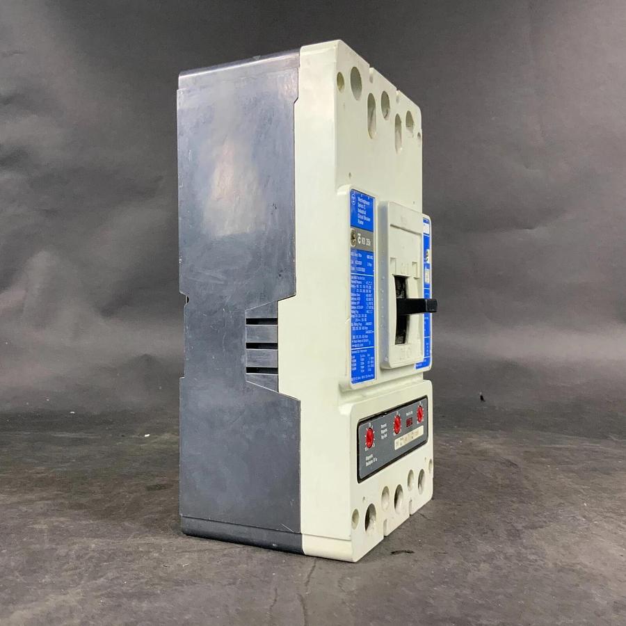 Used WESTINGHOUSE 1492D81G03 CIRCUIT BREAKER ($350 OBO)