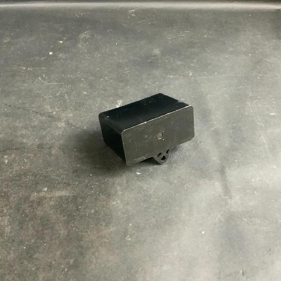 Used Unbranded A1J01 6uF 400VAC MOTOR RUN CAPACITOR ($10 OBO)