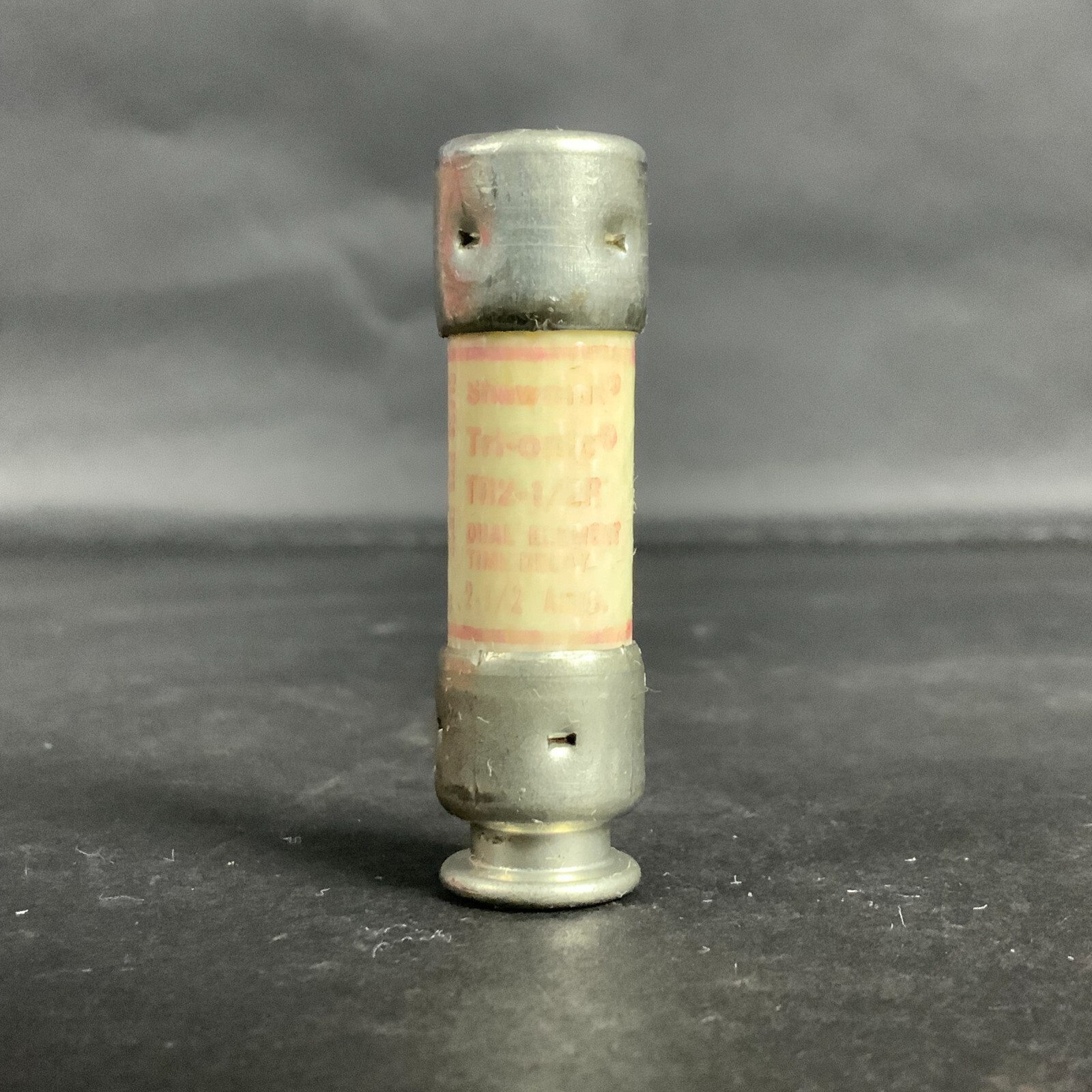 Used FERRAZ SHAWMUT TRI-ONIC TR2-1/2R FUSE ($4 OBO)