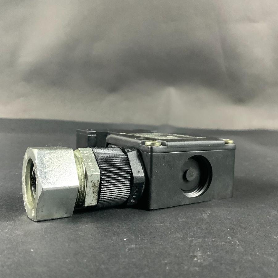 Used SCHMERSAL AZ16-12ZVRK-M20 SAFETY INTERLOCK SWITCH ($45 OBO)