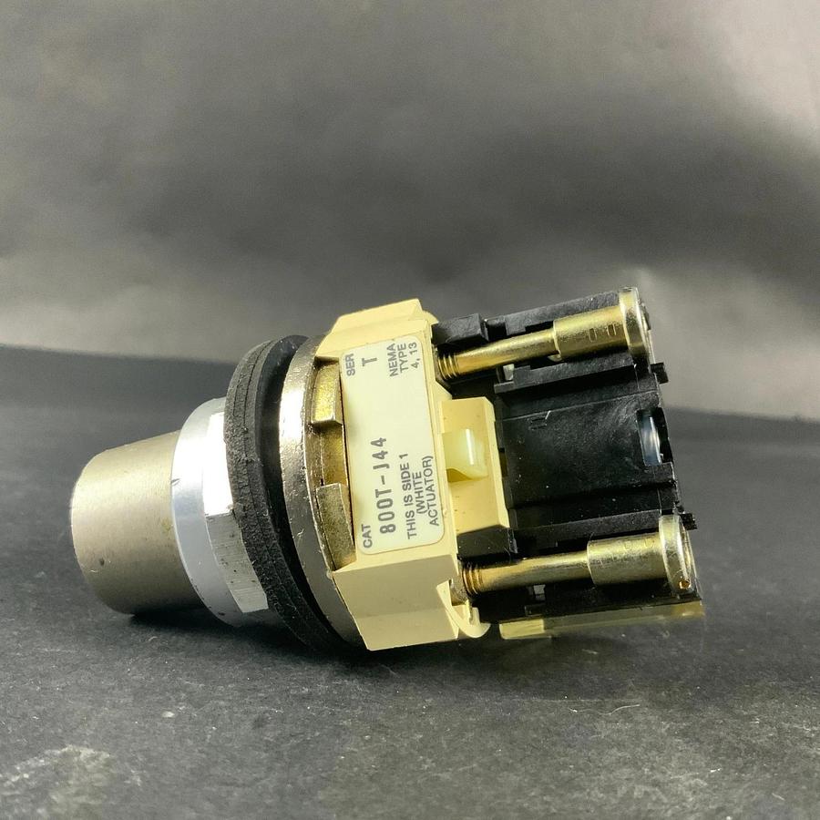 Used ALLEN BRADLEY 800T-J44 SELECTOR SWITCH ($35 OBO)