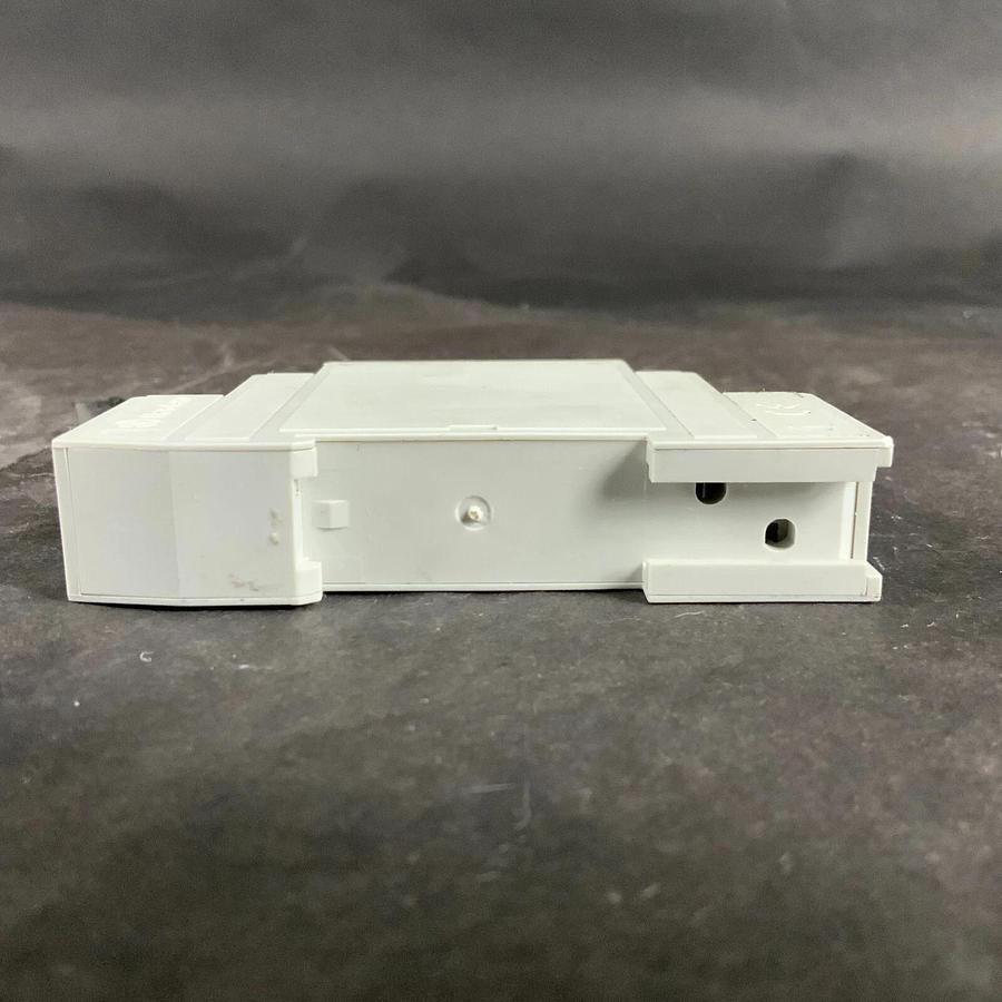 FINDER 81.01.0.230.0000 TIME DELAY RELAY ($35 OBO)