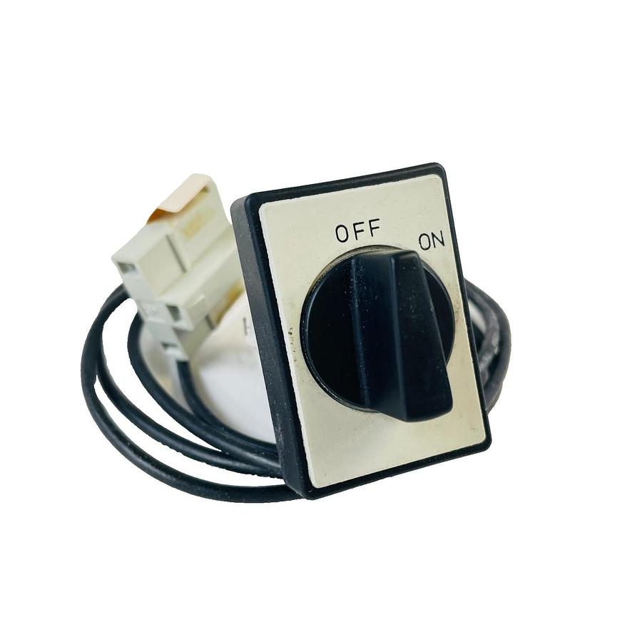 Used SIEMENS ALLIS KXS5 ON OFF 2-POS SELECTOR SWITCH NEMA 1 NEW OPEN BOX