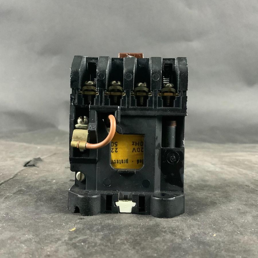Used KLOCKNER MOELLER DIL00-40 CONTACTOR ($30 OBO)