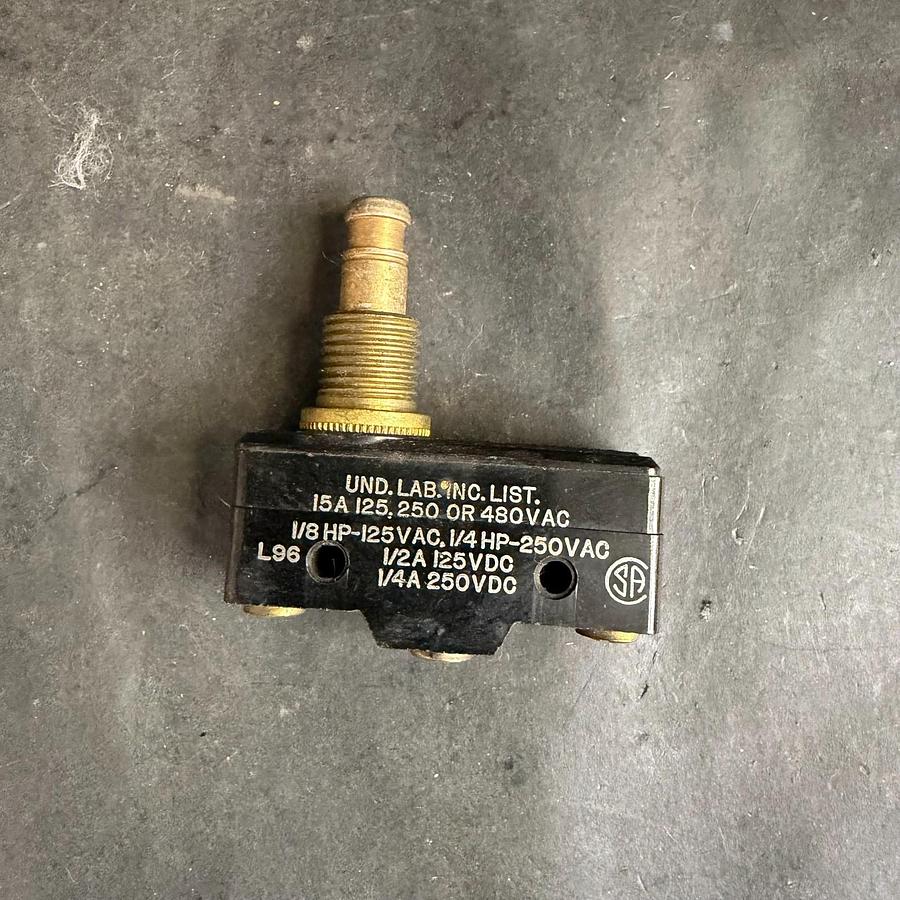 Used HONEYWELL BZ-2RQ67 MICRO SWITCH