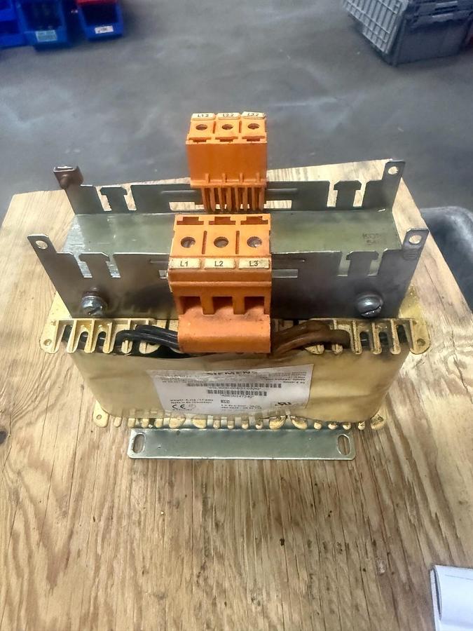 Used SIEMENS 6SL3000-0CE21-OAAO LINE REACTOR