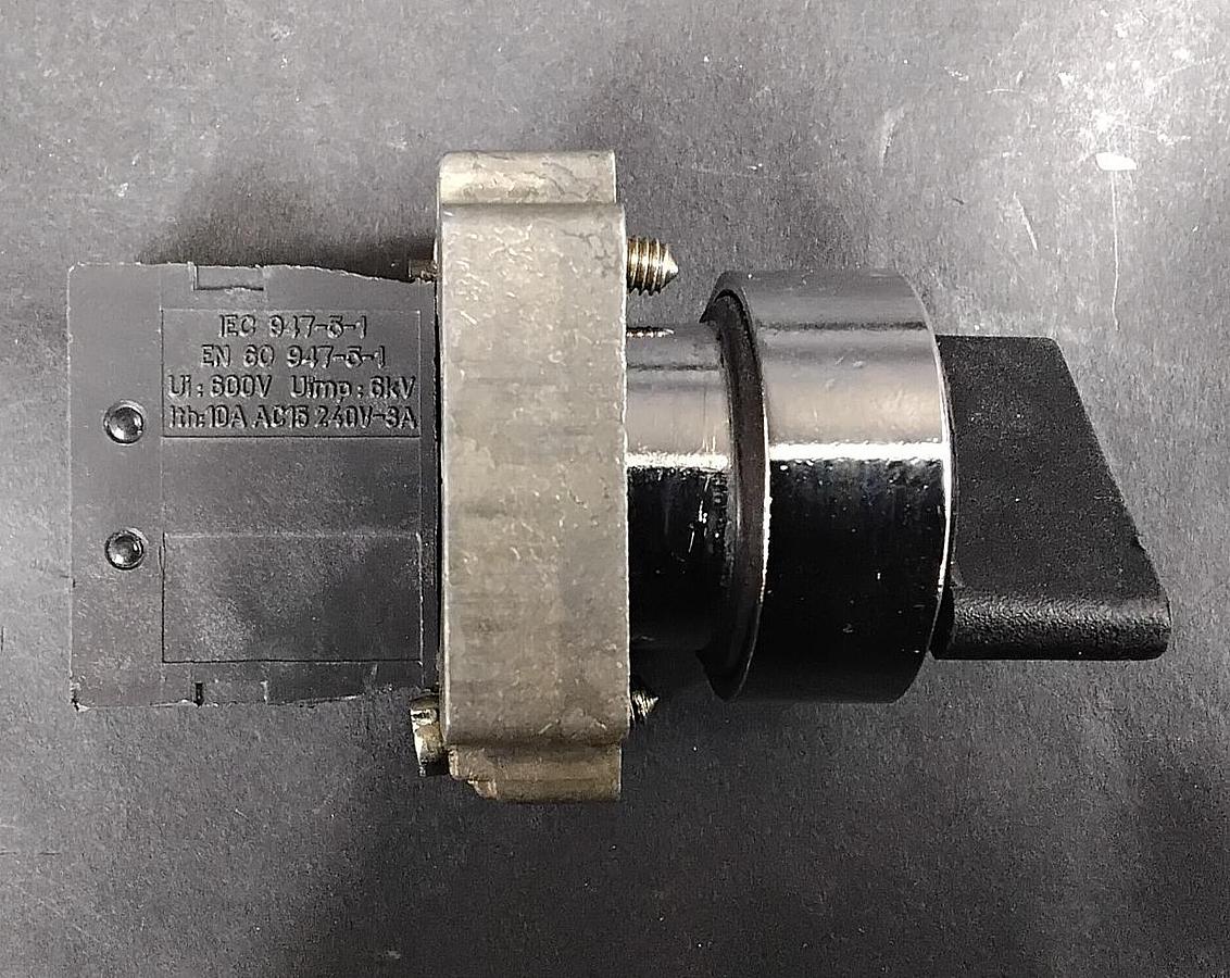 Used TELEMENCANIQUE ZB2-BE101 SELECTOR SWITCH ($13 OBO)
