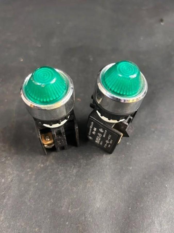 Used MOELLER FB-NA GREEN PILOT LIGHT - GROUP OF 2