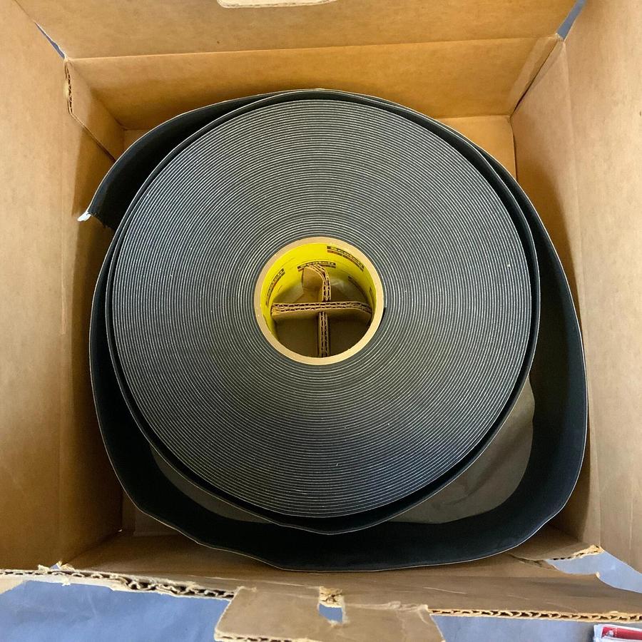 3M BUMPON RESILIENT ROLLSTOCK SJ5216 4.5" x 36 YARDS ($500 OBO)