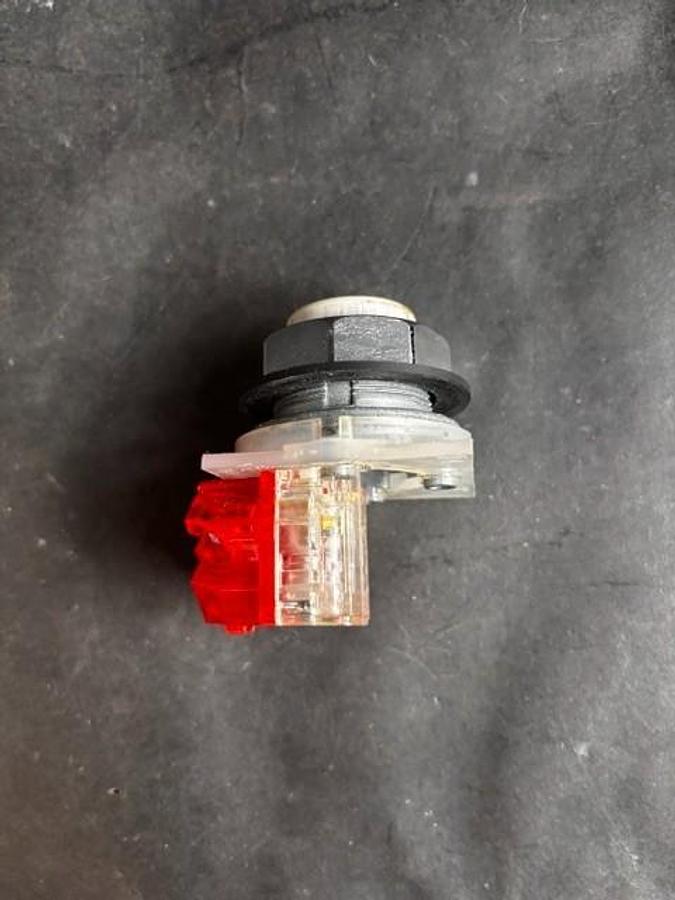 Used SQUARE D 9001KA-3 SERIES K PUSHBUTTON SWITCH ($11 OBO)