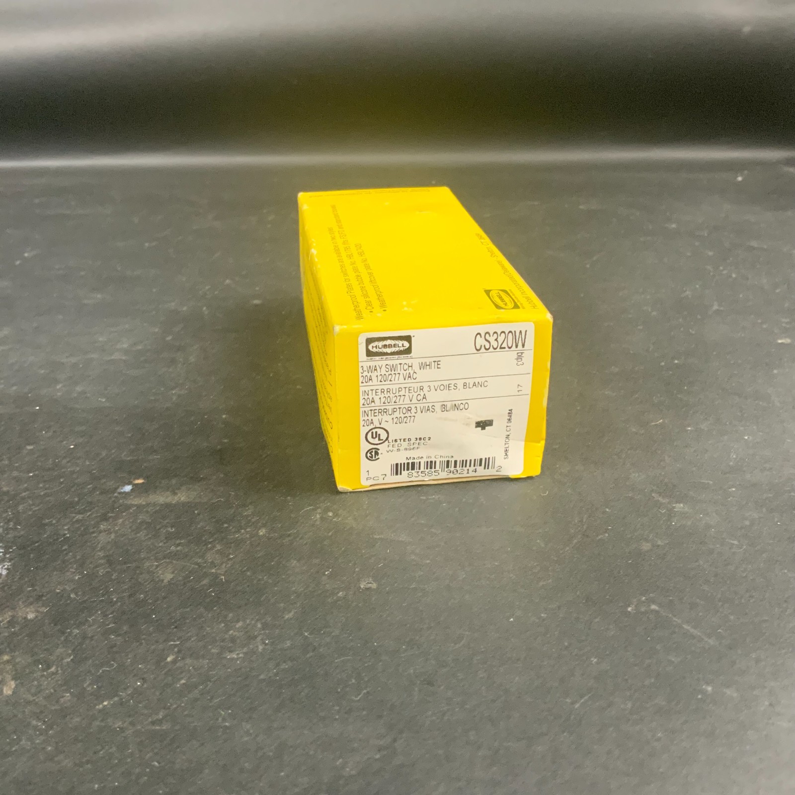 Used HUBBELL CS320W 3-WAY SWITCH ($9 OBO)