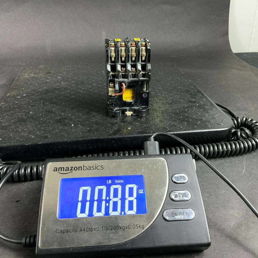 Used KLOCKNER MOELLER DILOOL-44 CONTACTOR ($35 OBO)