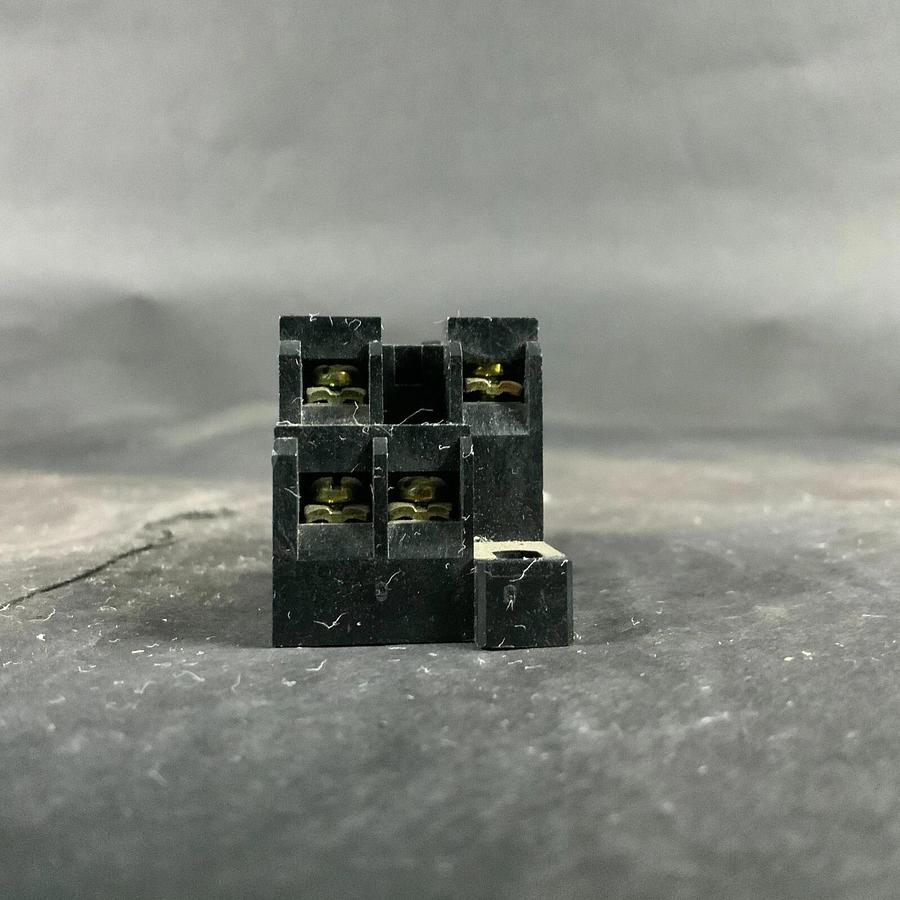 Used OMRON PTF08A-E RELAY SOCKET ($7 OBO)