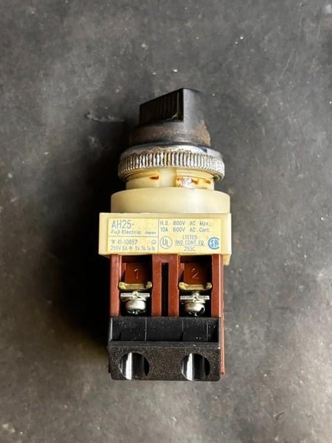 Used FUJI ELECTRIC AHX 290 SELECTOR SWITCH