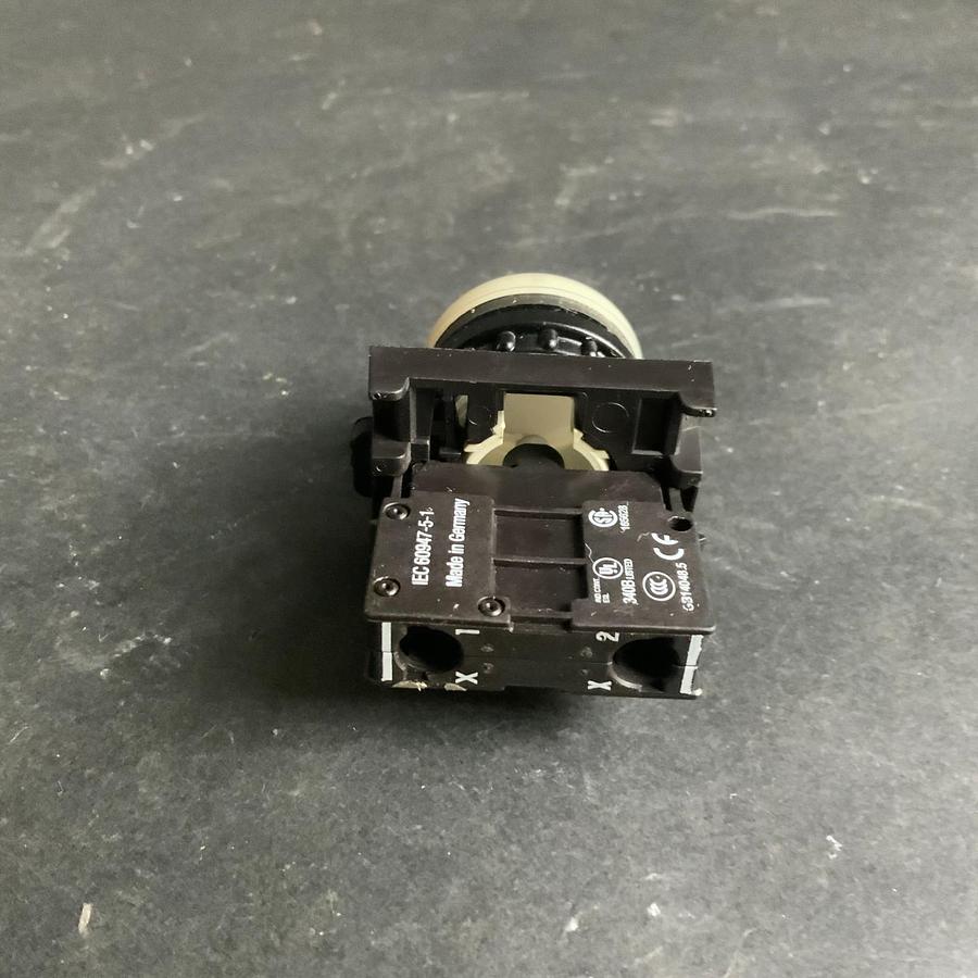 Used EATON M22-LED-W WHITE INDICATOR LIGHT ($22 OBO)