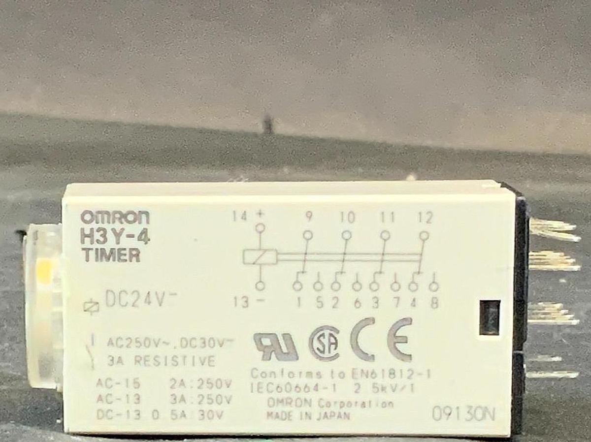 Used OMRON H3Y-4 DC24 30S ON DELAY($6 OBO)