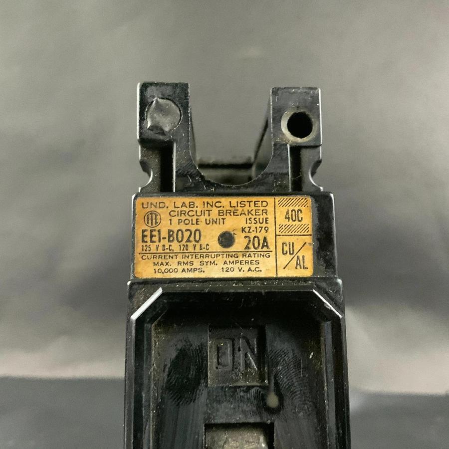 Used SIEMENS EE1-B020 CIRCUIT BREAKER ($25 OBO)