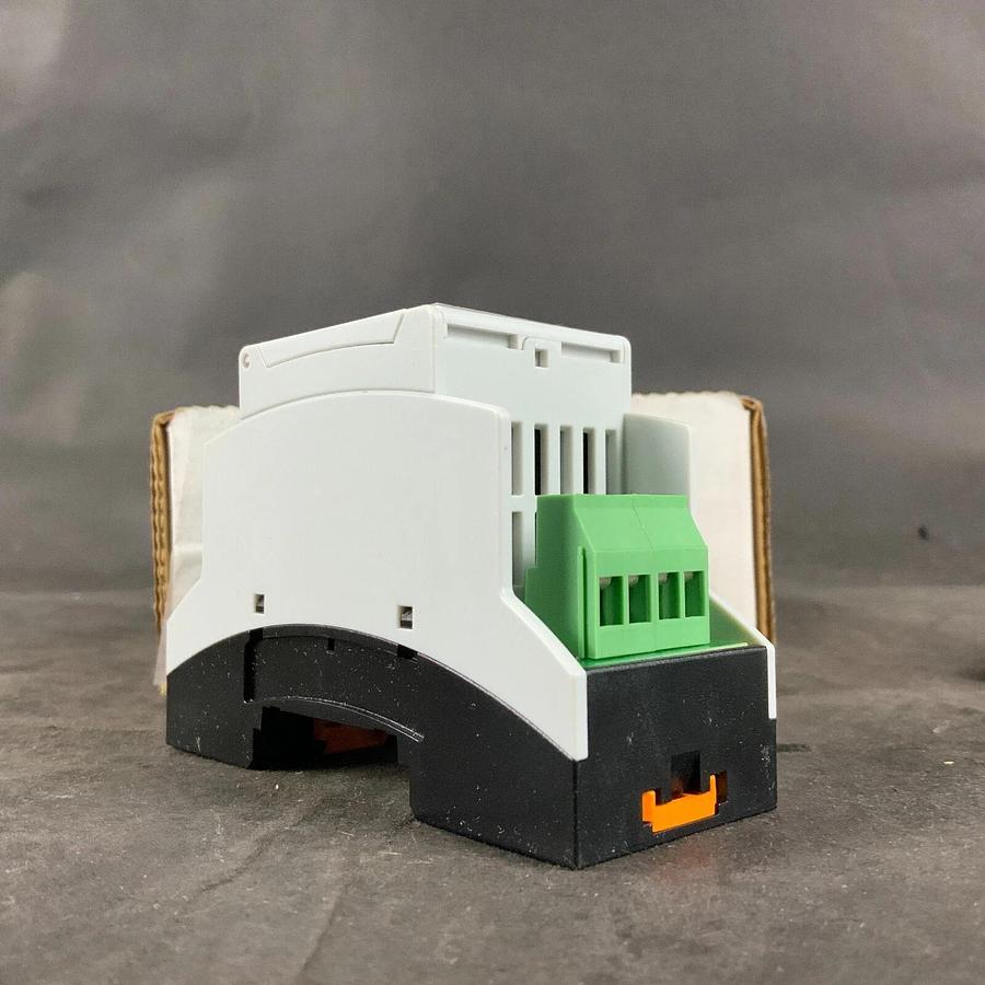 NK TECHNOLOGIES VTD4-420-24U-DIN DC VOLTAGE TRANSDUCER ($150 OBO)