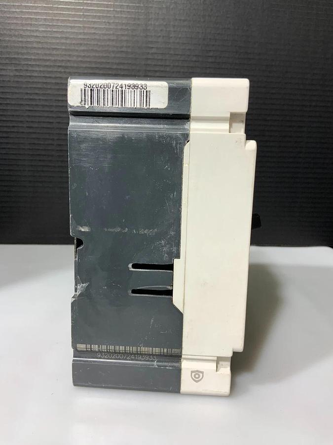 Used EATON EHD3030BP10 ($169.99 OBO)