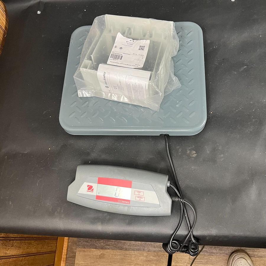 Used ALLEN BRADLEY 100-ETS370L TERMINAL SHROUDS ($50 OBO)