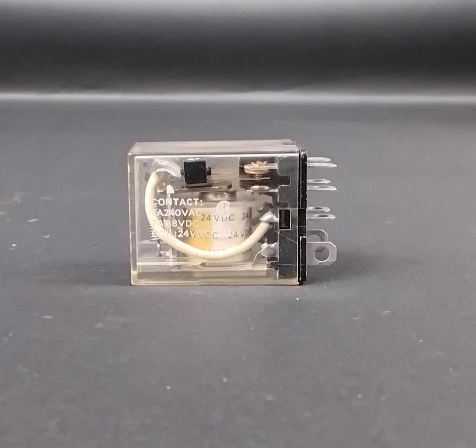 Used OMRON LY2Z 24 VDC RELAY ($9 OBO)