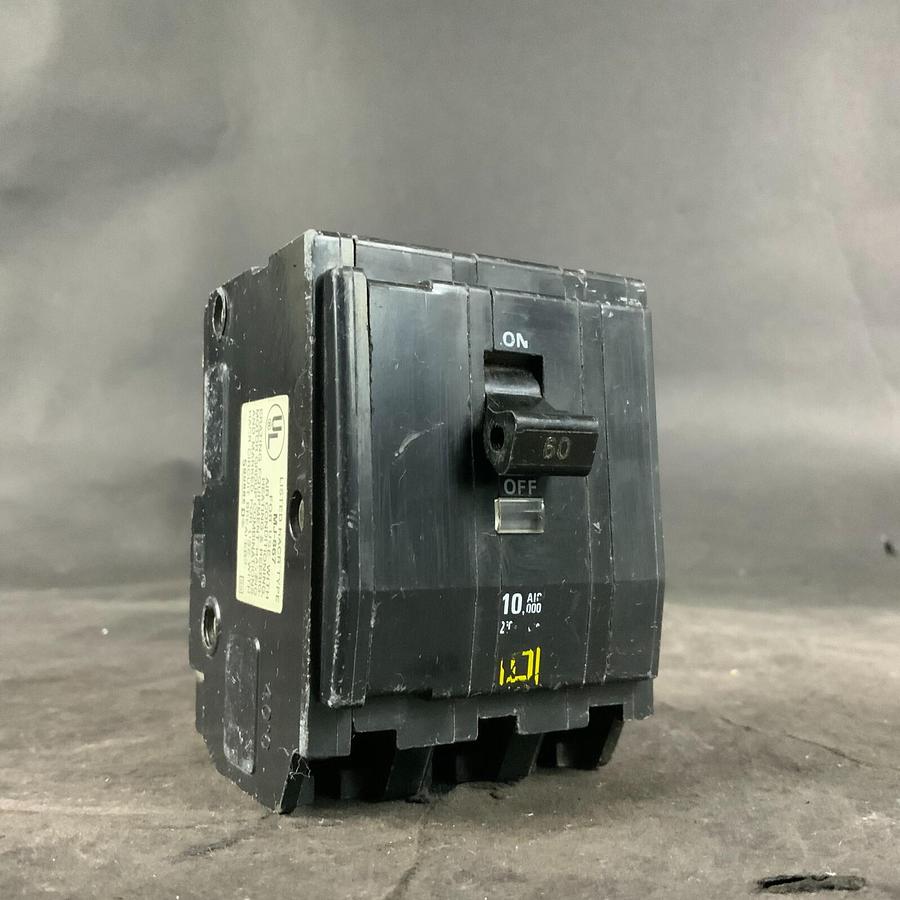 Used SQUARE D MJ-867 CIRCUIT BREAKER ($20 OBO)