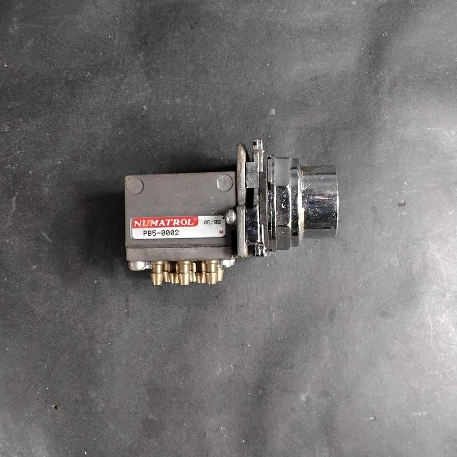 Used NUMATROL PB5-0002 PUSHBUTTON VALVE ($45 OBO)