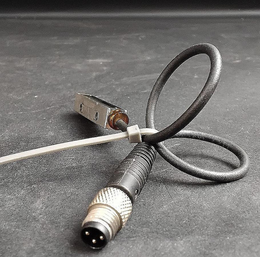 Used BALLUFF BOS Q08M-PS-KE21-00,2-S49 Photoelectric sensor  ($100 OBO)