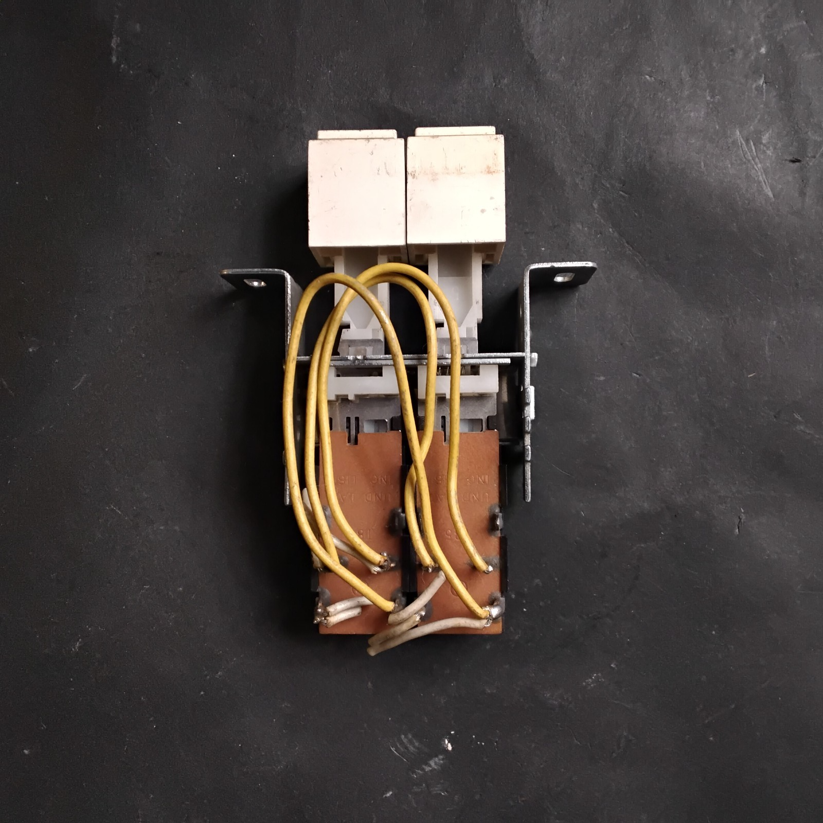 Used C17 INDUSTRIAL DUAL PUSHBUTTON SWITCH ($16 OBO)