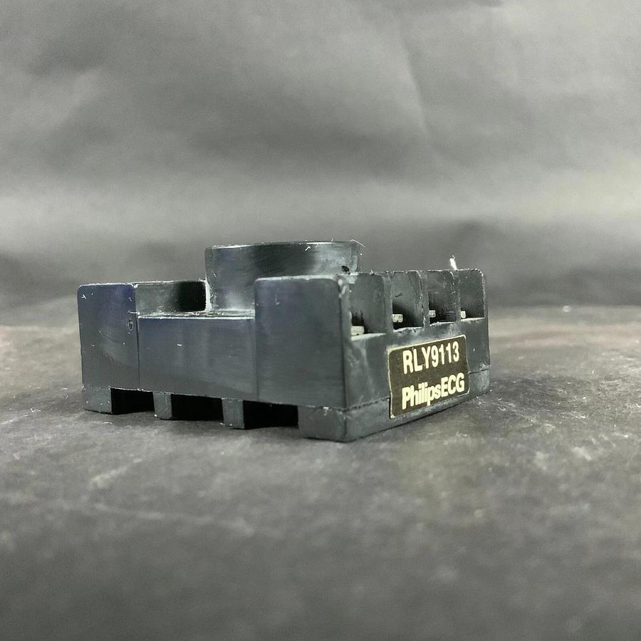 Used PHILIPS ECG RLY9113 RELAY SOCKET ($5 OBO)