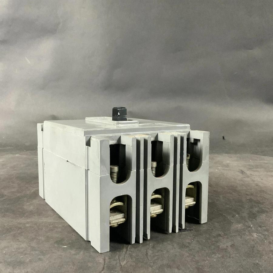 Used WESTINGHOUSE HFB3050L CIRCUIT BREAKER ($40 OBO)