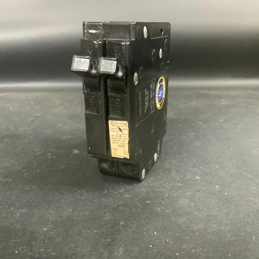 Used CROUSE HINDS MH220 CIRCUIT BREAKER ($15 OBO)
