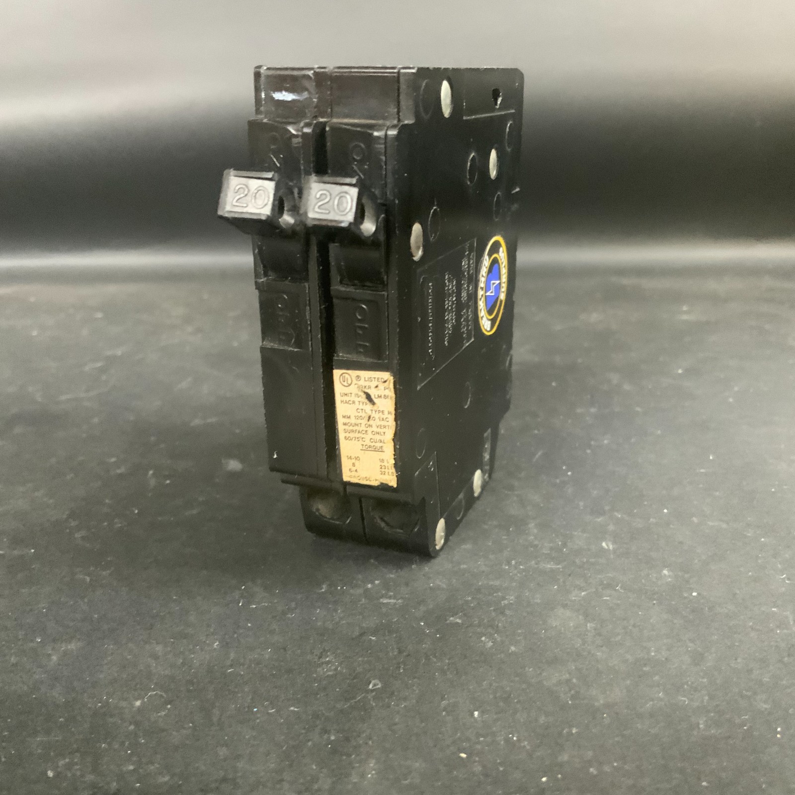 Used CROUSE HINDS MH220 CIRCUIT BREAKER ($15 OBO)