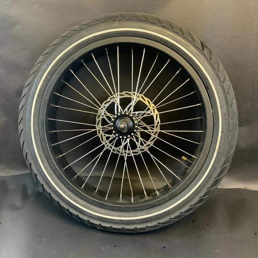 Used KENDA 97-406 20X4-1/4 E-BIKE WHEEL WITH ROTOR ($95 OBO)