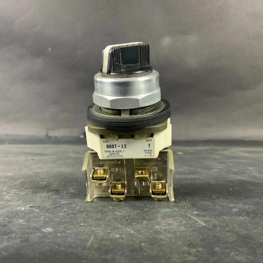 Used ALLEN BRADLEY 800T-J2 SELECTOR SWITCH ($20 OBO)
