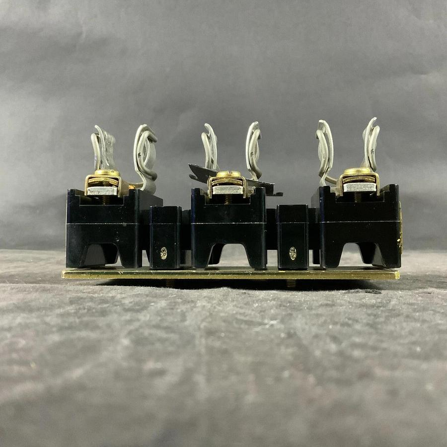 Used ALLEN BRADLEY 40023-414-01 FUSE BLOCK KIT ($20 OBO)
