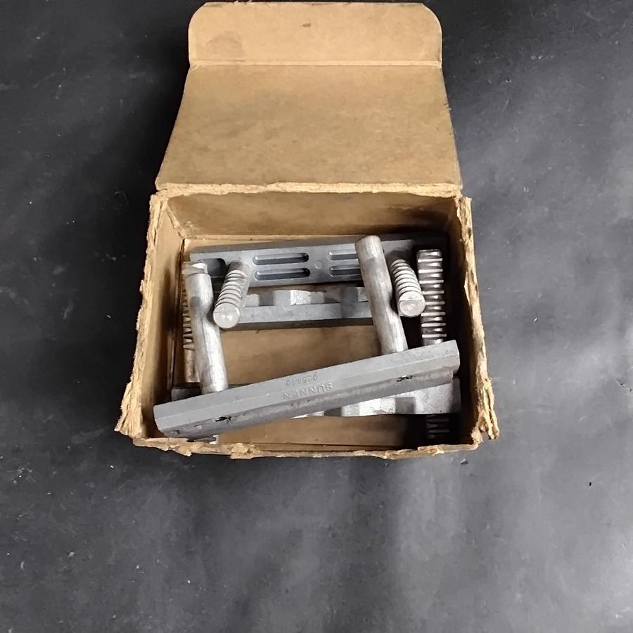SUNNEN G25-A45 ONE STONE SET ($30 OBO)