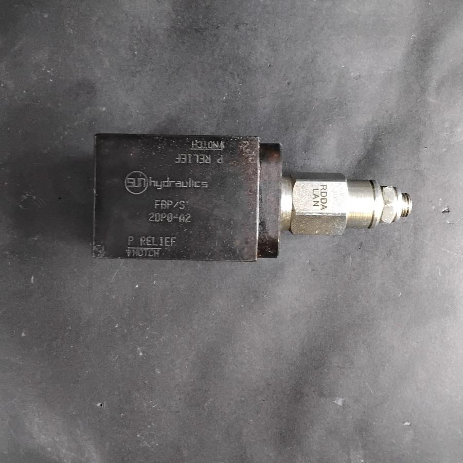 Used SUN 2DP0-A2 HYDRAULIC VALVE ($50 OBO)