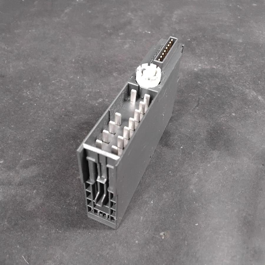 Used SIEMENS 6ES7 132-4FB01-0AB0 ELECTRONIC MODULE ($13 OBO)