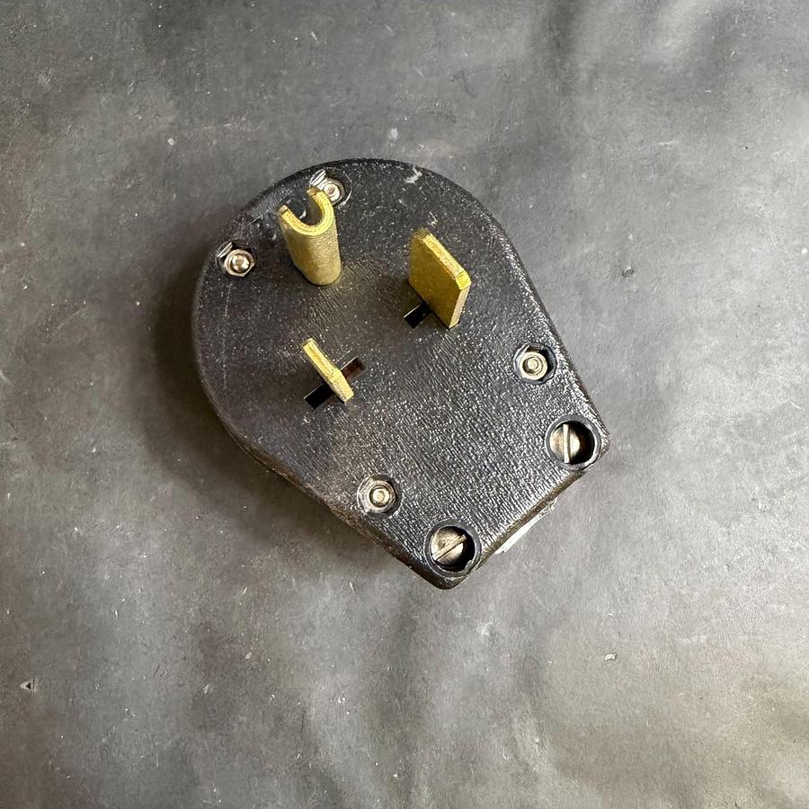EAGLE 42-BOX UNIVERSAL ANGLE GROUNDING CAP ($15 OBO)
