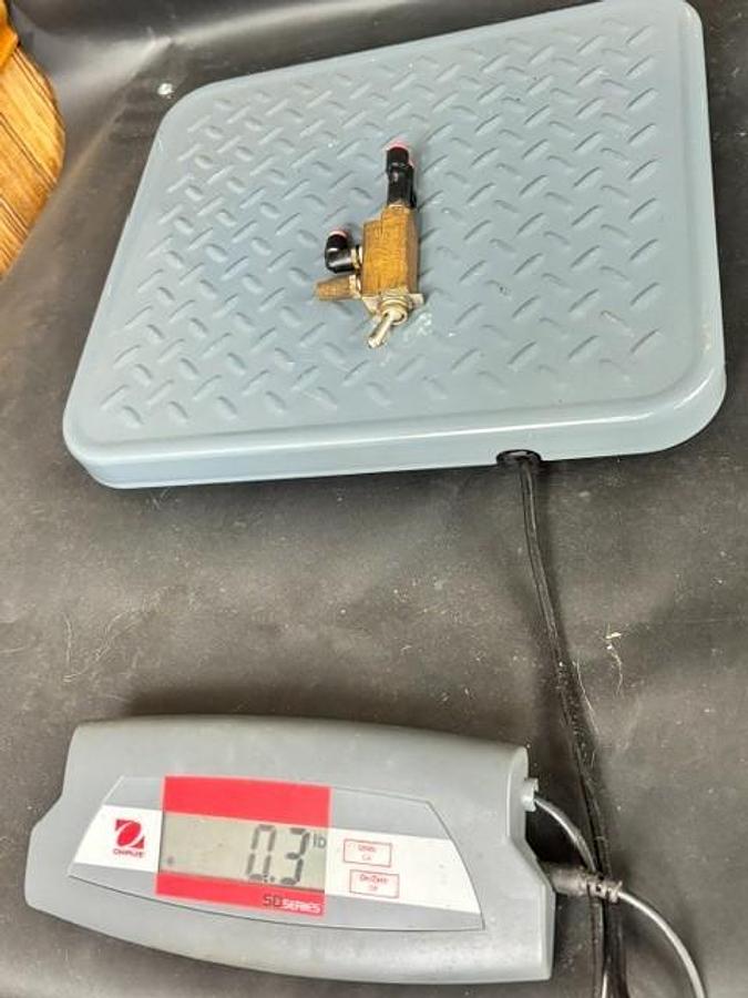 Used CLIPPARD MJTV-3 SOLENOID TOGGLE VALVE