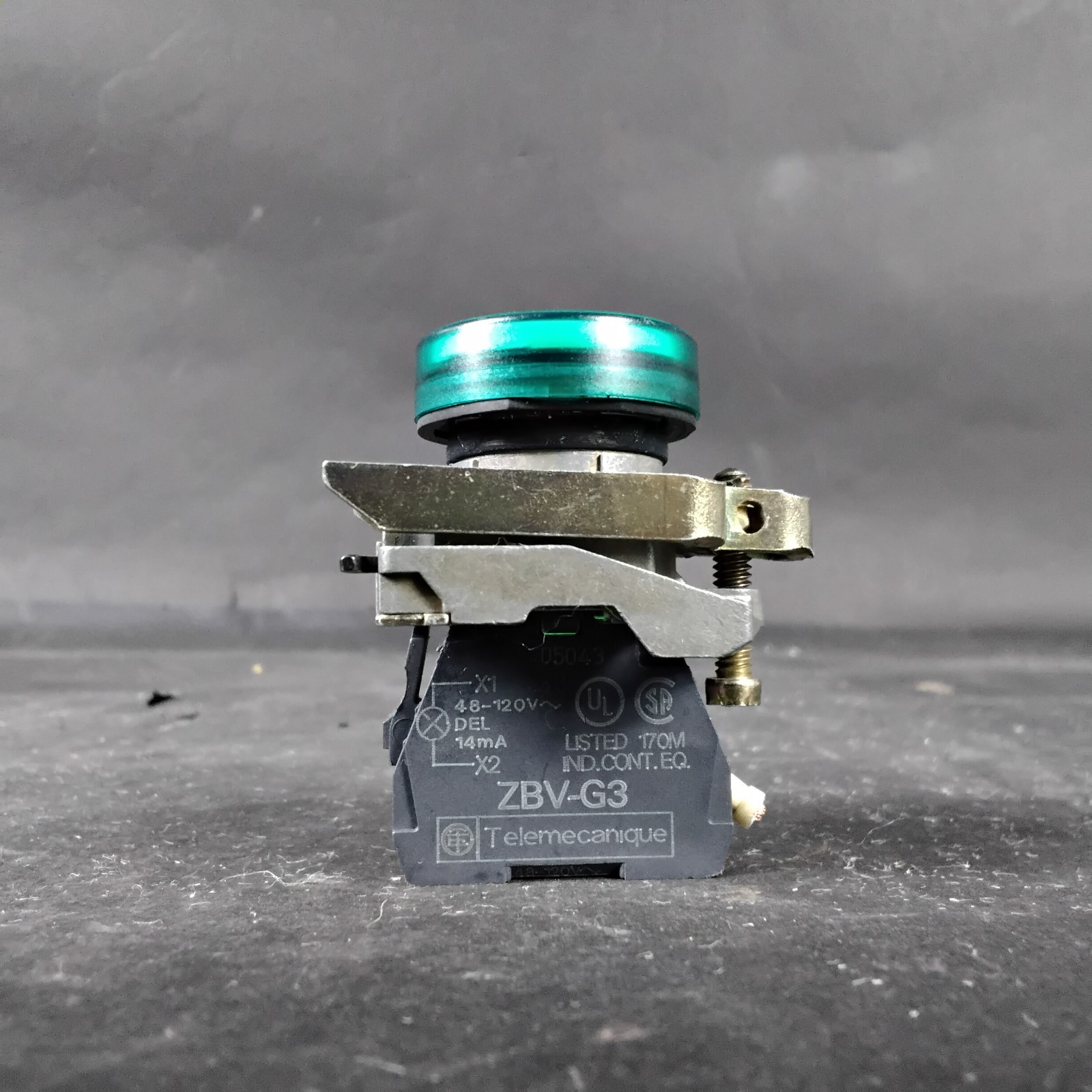 Used TELEMECANIQUE ZBV-G3 GREEN PUSHBUTTON ($15 OBO)