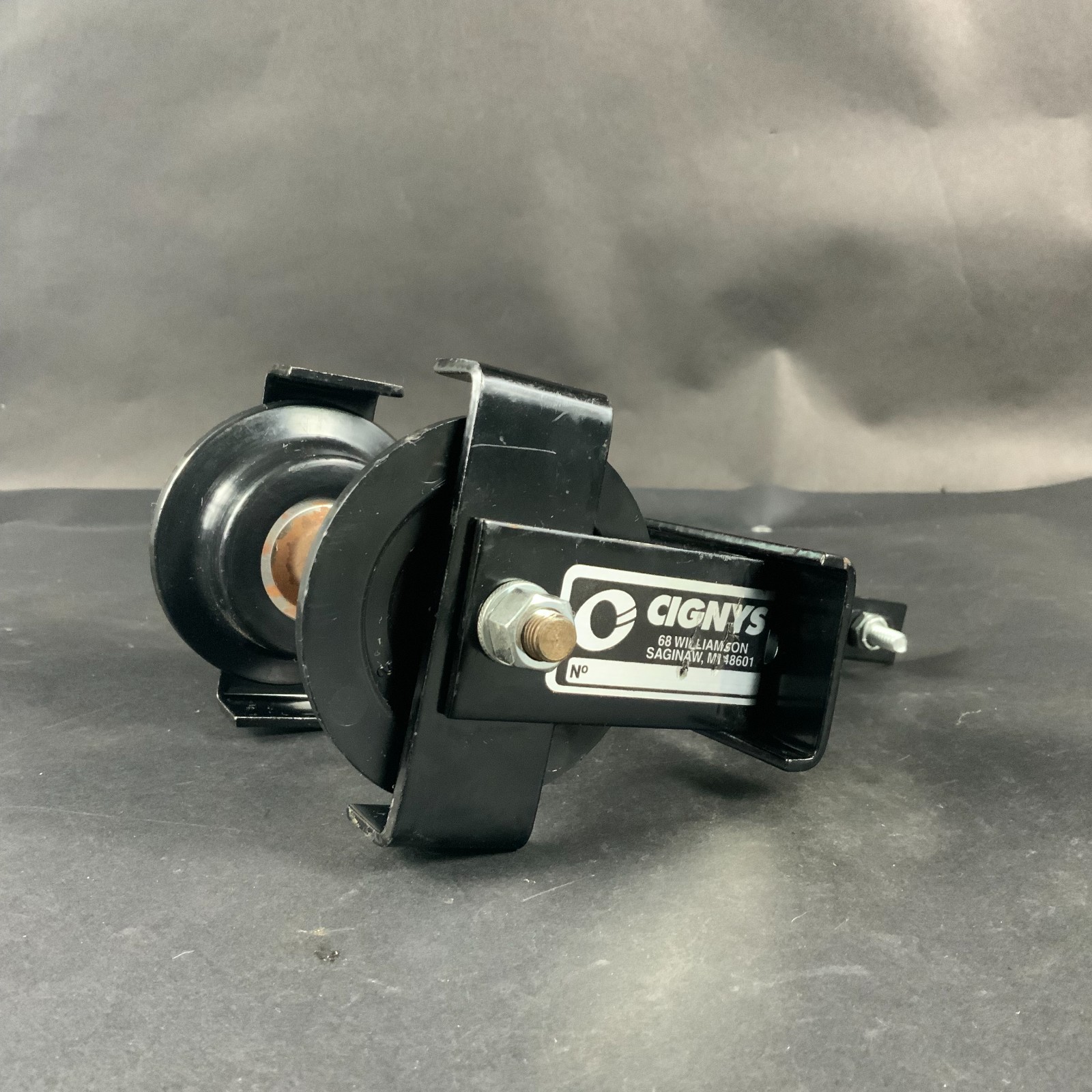 Used CIGNYS 8888 AIR HOSE & CABLE TROLLEY ($60 OBO)