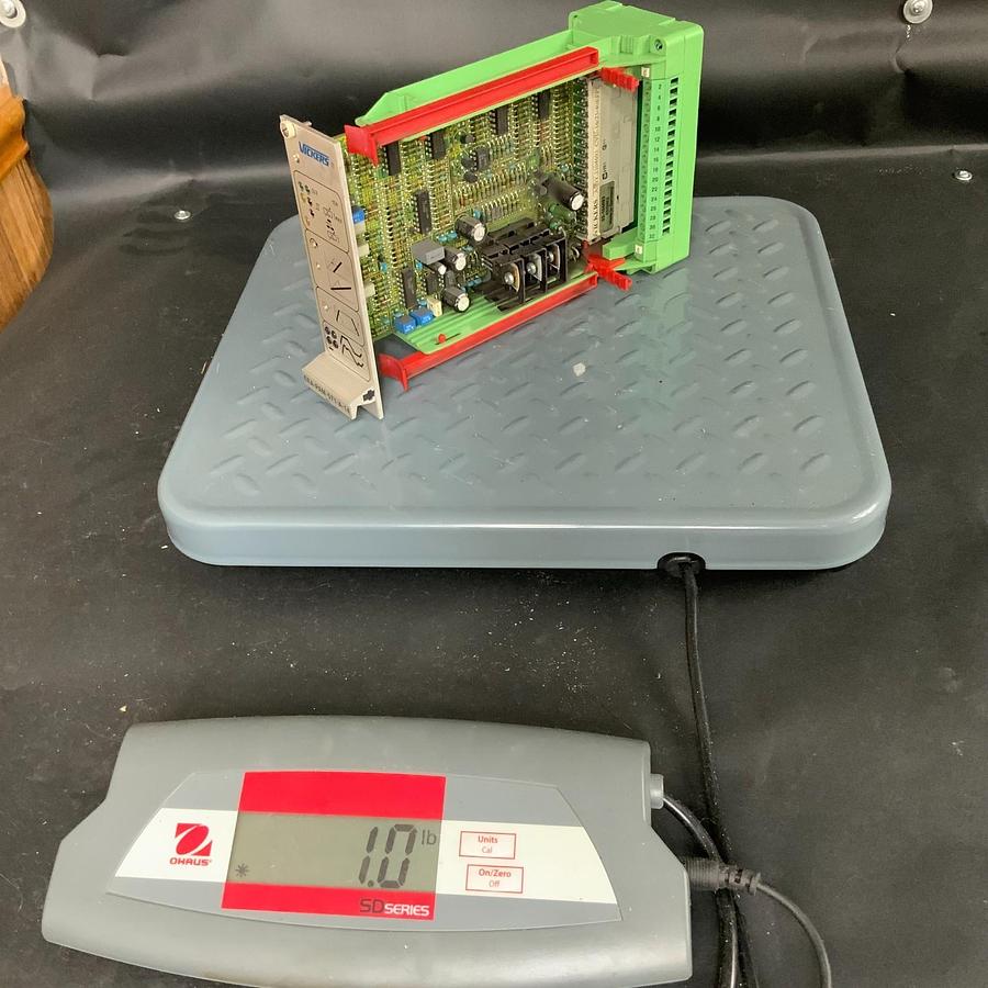 Used VICKERS ASSY.2104693 CVU-16/25/40EFPI AMPLIFIER BOARD ($175 OBO)
