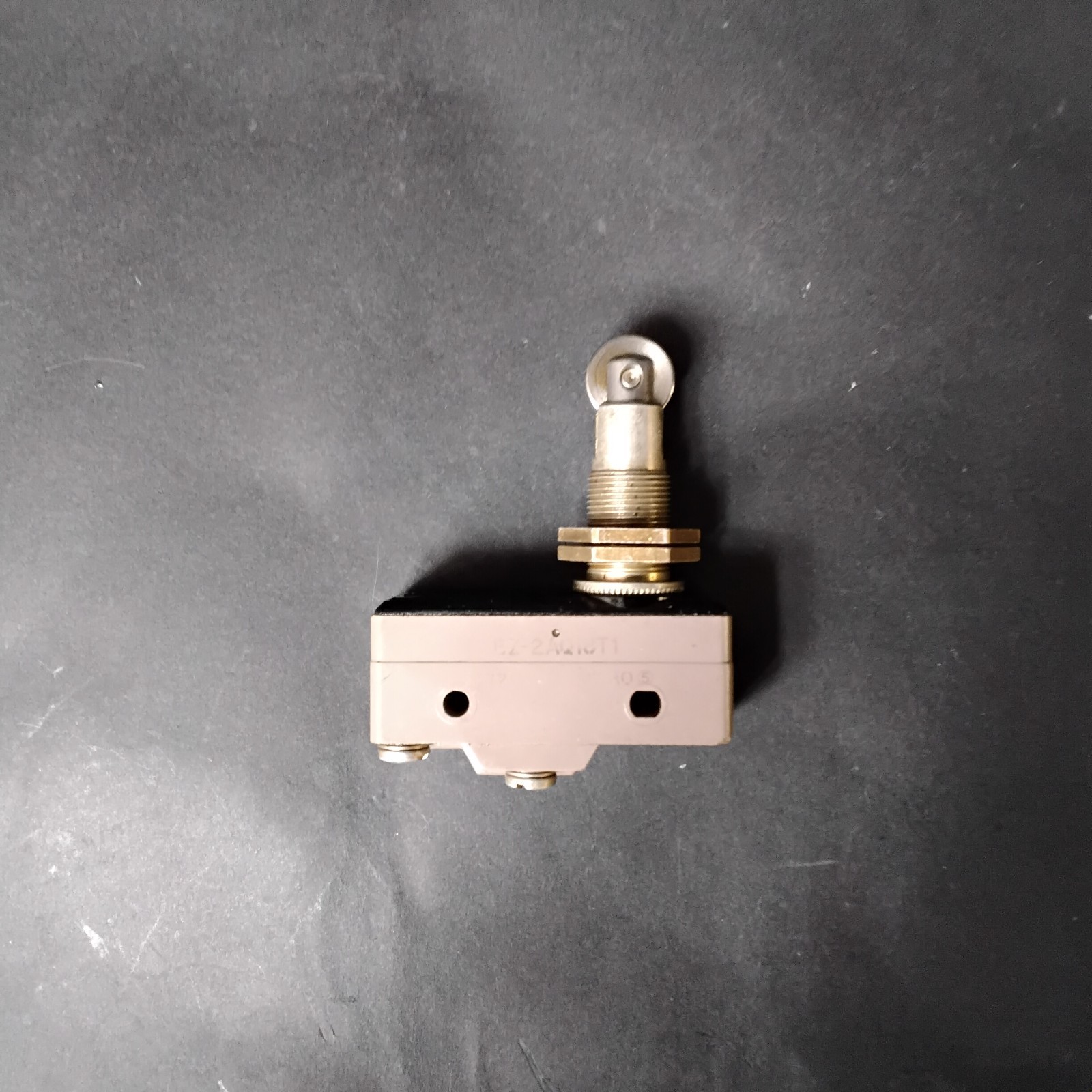 Used OMRON D4E-1A20N LIMIT SWITCH ($20 OBO)